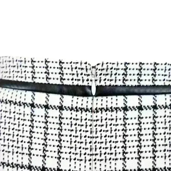WHBM Black & White Plaid A-Line Mini Skirt – Size 10 - Picture 5 of 8